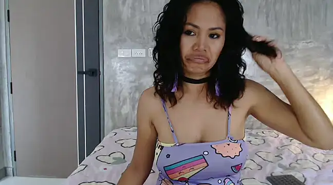 Snapshot of nareethai chatting on 01.10.25 nareethai online show from 01.10.25