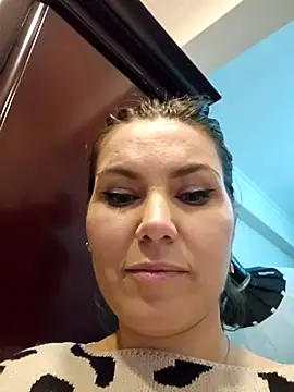 FeliciaKrige online show from 02.17.25