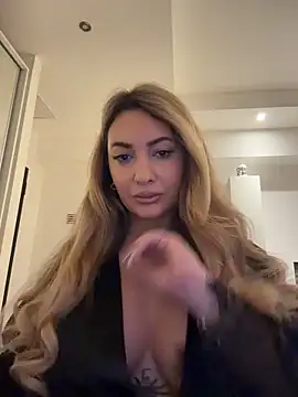 Snapshot of YaaraCollins chatting on 02.26.26 YaaraCollins online show from 02.26.26