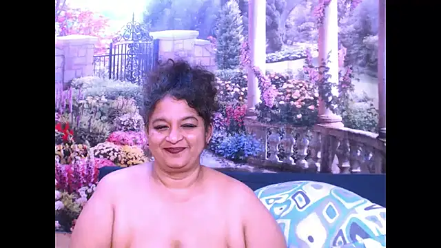 Snapshot of indianstar75 chatting on 02.11.25 indianstar75 online show from 02.11.25