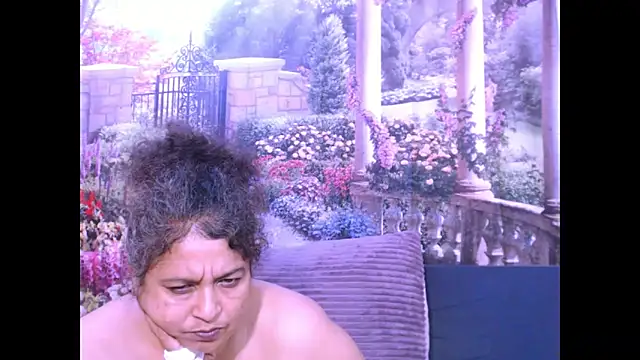 Snapshot of indianstar75 chatting on 02.12.25 indianstar75 online show from 02.12.25