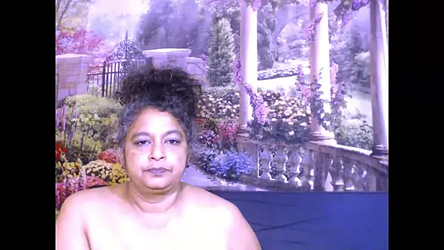 Snapshot of indianstar75 chatting on 02.14.25 indianstar75 online show from 02.14.25