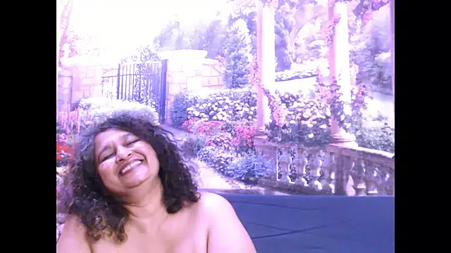 Snapshot of indianstar75 chatting on 02.25.25 indianstar75 online show from 02.25.25