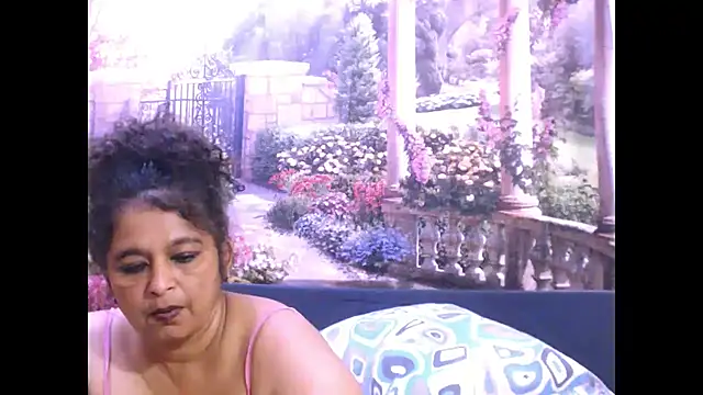 Snapshot of indianstar75 chatting on 03.06.25 indianstar75 online show from 03.06.25