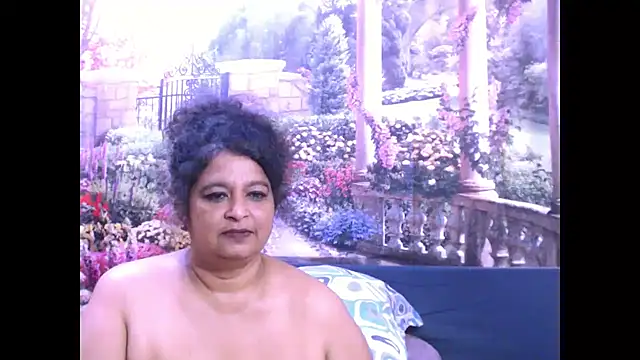 Snapshot of indianstar75 chatting on 03.08.25 indianstar75 online show from 03.08.25