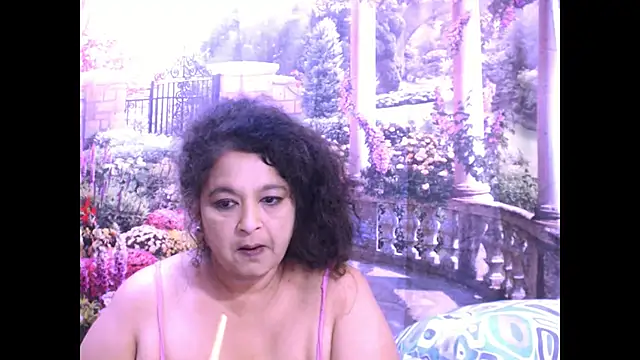 Snapshot of indianstar75 chatting on 03.15.25 indianstar75 online show from 03.15.25