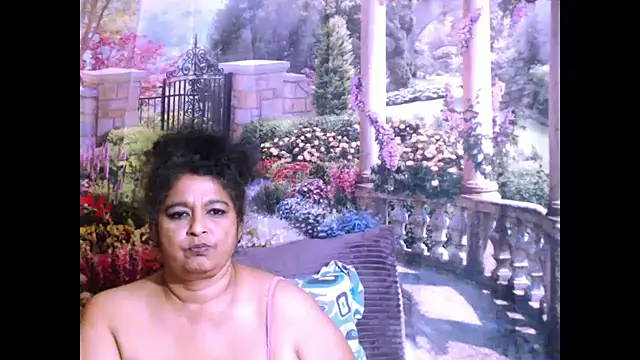 Snapshot of indianstar75 chatting on 03.15.25 indianstar75 online show from 03.15.25