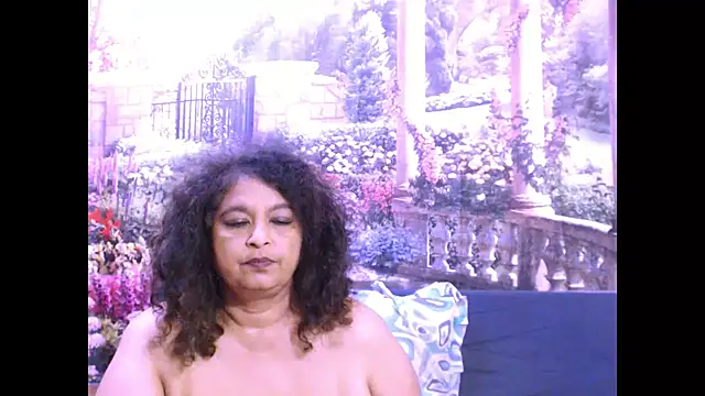 Snapshot of indianstar75 chatting on 03.18.25 indianstar75 online show from 03.18.25