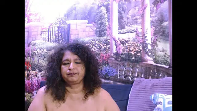 Snapshot of indianstar75 chatting on 03.19.25 indianstar75 online show from 03.19.25