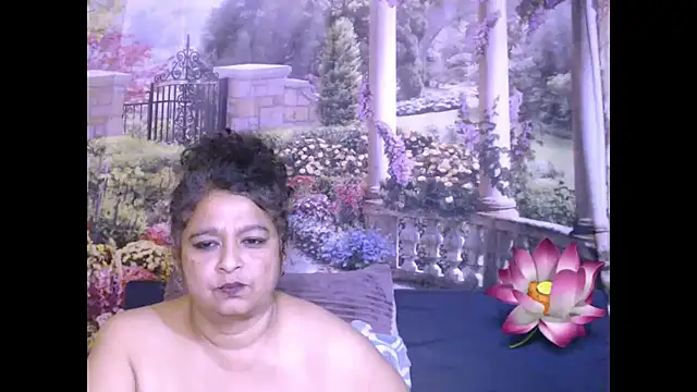 Snapshot of indianstar75 chatting on 03.22.25 indianstar75 online show from 03.22.25