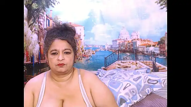 Snapshot of indianstar75 chatting on 10.02.25 indianstar75 online show from 10.02.25