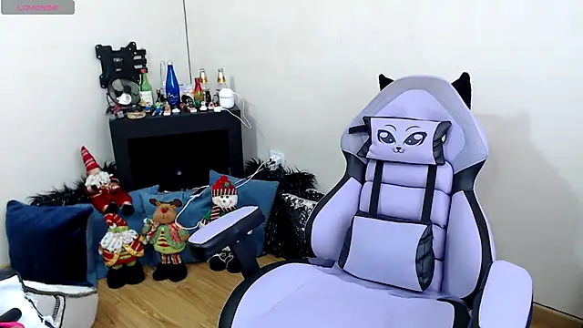 Snapshot of sophialxxx chatting on 12.03.25 sophialxxx online show from 12.03.25