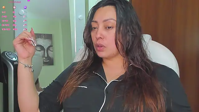 Snapshot of Kyllie_B chatting on 02.25.25 Kyllie B online show from 02.25.25