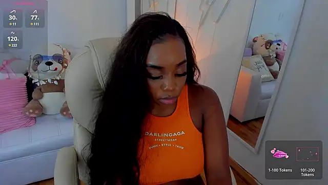 Snapshot of zobe_love chatting on 02.08.25 zobe love online show from 02.08.25