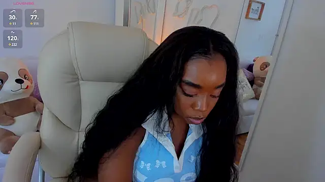 Snapshot of zobe_love chatting on 03.22.25 zobe love online show from 03.22.25