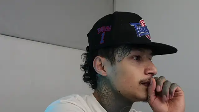 trieone online show from 02.11.25