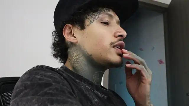 trieone online show from 10.13.25