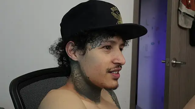 Snapshot of trieone chatting on 01.31.26 trieone online show from 01.31.26