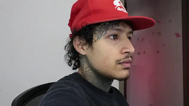 Snapshot of trieone chatting on 02.02.26 trieone online show from 02.02.26