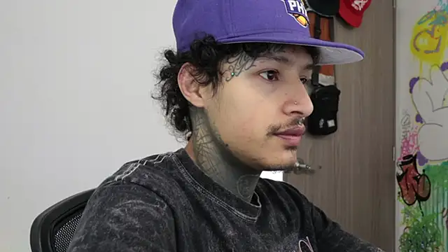 Snapshot of trieone chatting on 02.10.26 trieone online show from 02.10.26