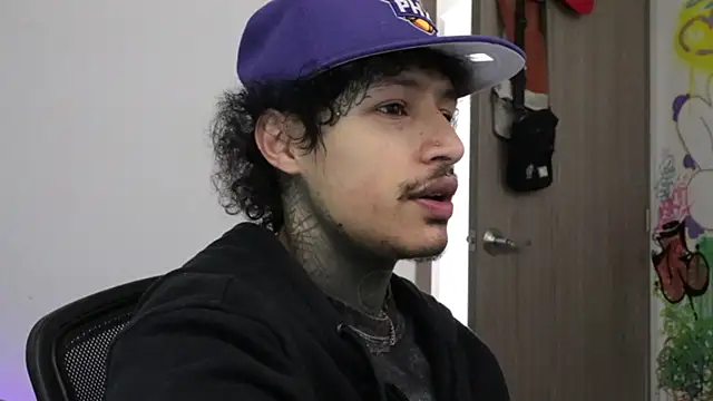 Snapshot of trieone chatting on 02.11.26 trieone online show from 02.11.26