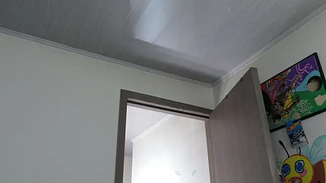 Snapshot of trieone chatting on 02.26.26 trieone online show from 02.26.26