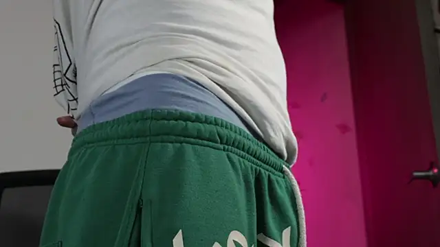 trieone online show from 04.11.26