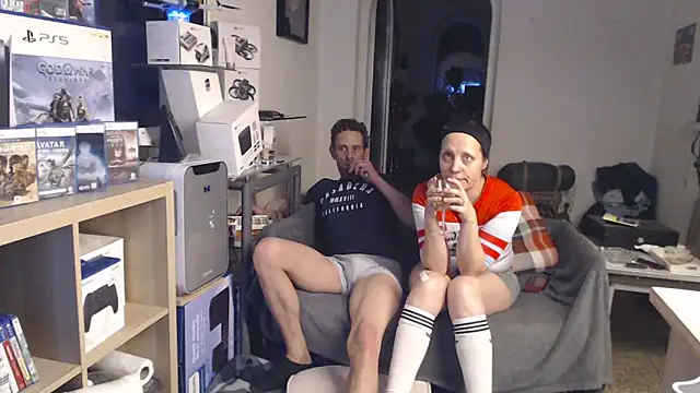 Snapshot of DirtySexGames@xh chatting on 01.13.25 DirtySexGamesxh online show from 01.13.25