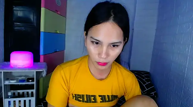 urnaughtydolly69 online show from 12.11.24