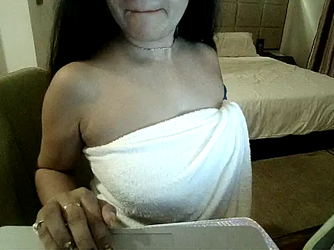 Snapshot of yourradhika chatting on 01.09.25 yourradhika online show from 01.09.25