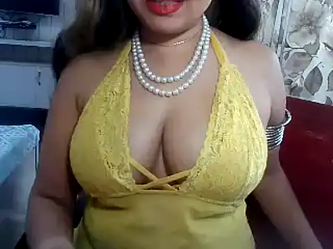 Snapshot of yourradhika chatting on 03.06.25 yourradhika online show from 03.06.25