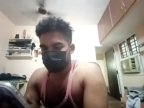 Snapshot of luckyloki chatting on 02.20.25 luckyloki online show from 02.20.25