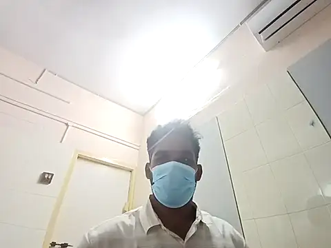 Snapshot of luckyloki chatting on 02.26.25 luckyloki online show from 02.26.25