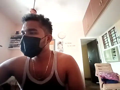 Snapshot of luckyloki chatting on 10.03.25 luckyloki online show from 10.03.25