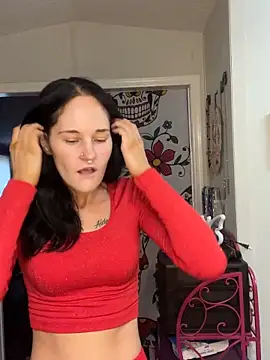 Snapshot of lolabunny9 chatting on 12.19.24 lolabunny9 online show from 12.19.24