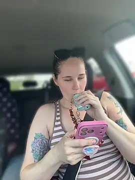 lolabunny9 online show from 07.18.26