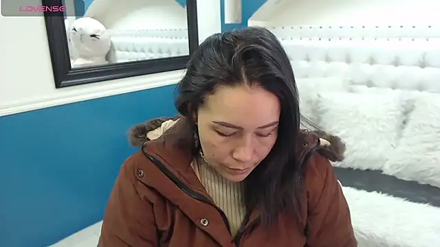Snapshot of gaby_trent chatting on 02.19.25 gaby trent online show from 02.19.25