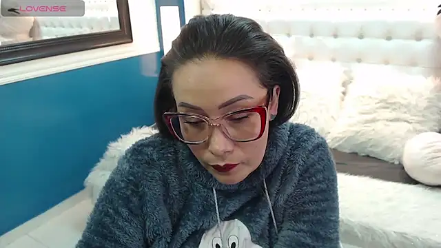 Snapshot of gaby_trent chatting on 02.24.25 gaby trent online show from 02.24.25