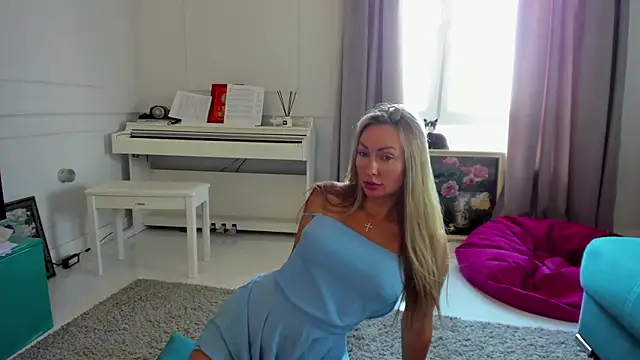 Veola new online show from 09.12.25