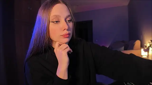 Snapshot of Rachel_Ro chatting on 12.24.24 Rachel Ro online show from 12.24.24