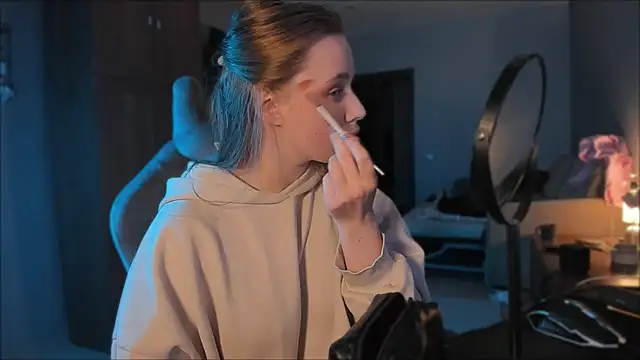 Snapshot of Rachel_Ro chatting on 01.11.25 Rachel Ro online show from 01.11.25