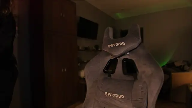 Snapshot of Rachel_Ro chatting on 01.18.25 Rachel Ro online show from 01.18.25