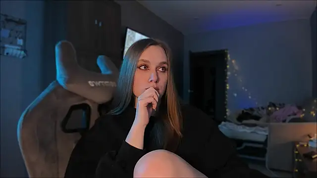 Snapshot of Rachel_Ro chatting on 01.21.25 Rachel Ro online show from 01.21.25