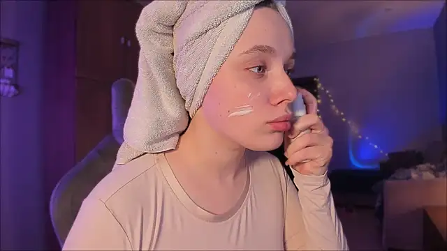 Snapshot of Rachel_Ro chatting on 01.23.25 Rachel Ro online show from 01.23.25