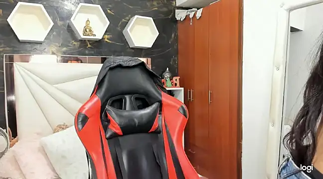 ximena slut 21 online show from 12.30.24