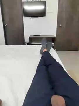 Snapshot of GUJJU_GUJARATI chatting on 02.22.25 GUJJU GUJARATI online show from 02.22.25