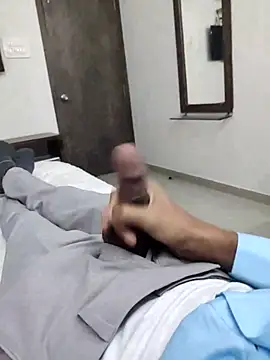 Snapshot of GUJJU_GUJARATI chatting on 02.26.25 GUJJU GUJARATI online show from 02.26.25