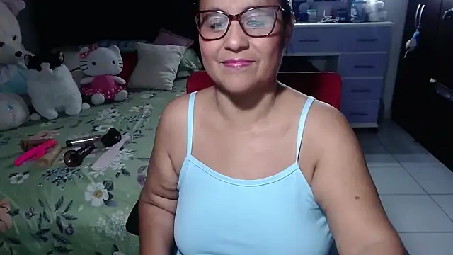 Snapshot of pervert_mommy_ chatting on 01.15.26 pervert mommy online show from 01.15.26