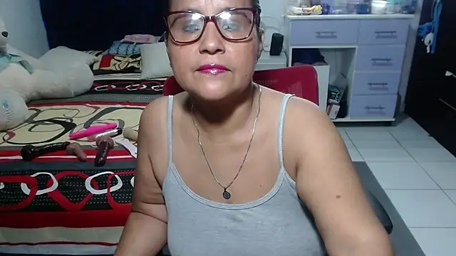 pervert mommy  online show from 04.04.26