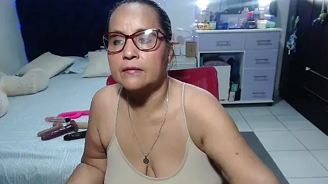 pervert mommy  online show from 05.13.26